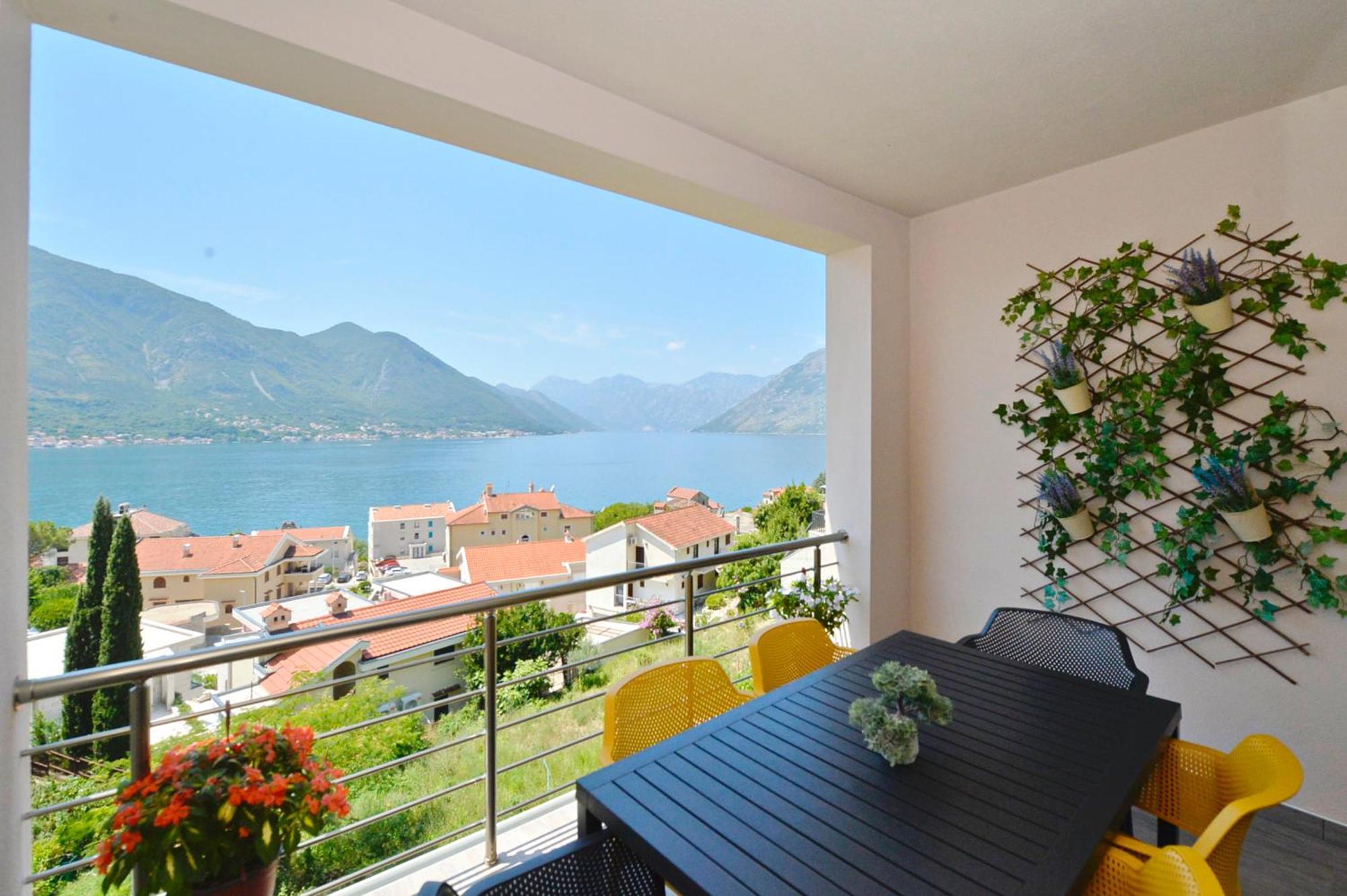Pearl Shell Apartments Kotor Eksteriør billede